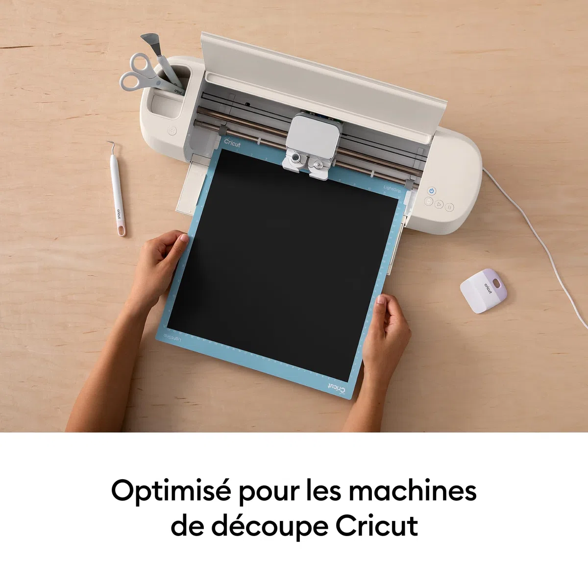 Cricut LightGrip Lot de 6 tapis pour machines Explore & Maker - Idéal pour le papier standard, le papier cartonné léger et plus encore, 30,5 x 30,5 cm, Bleu Clair
