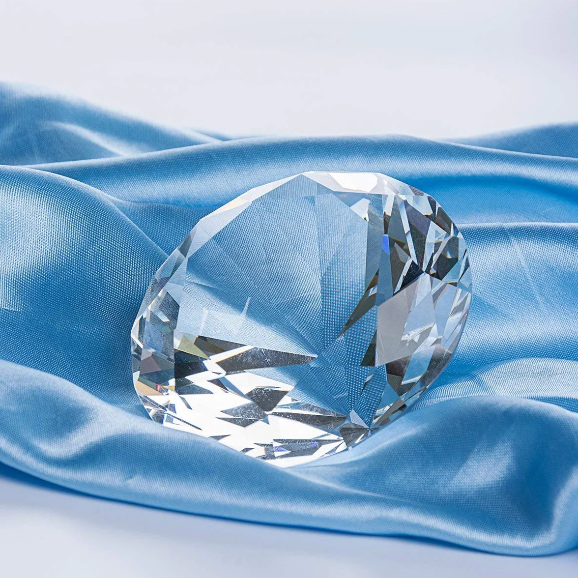 LONGWIN - Diamants de Cristal décoratifs Presse-Papier, 80 mm de Large, Couleur Unie, Claire